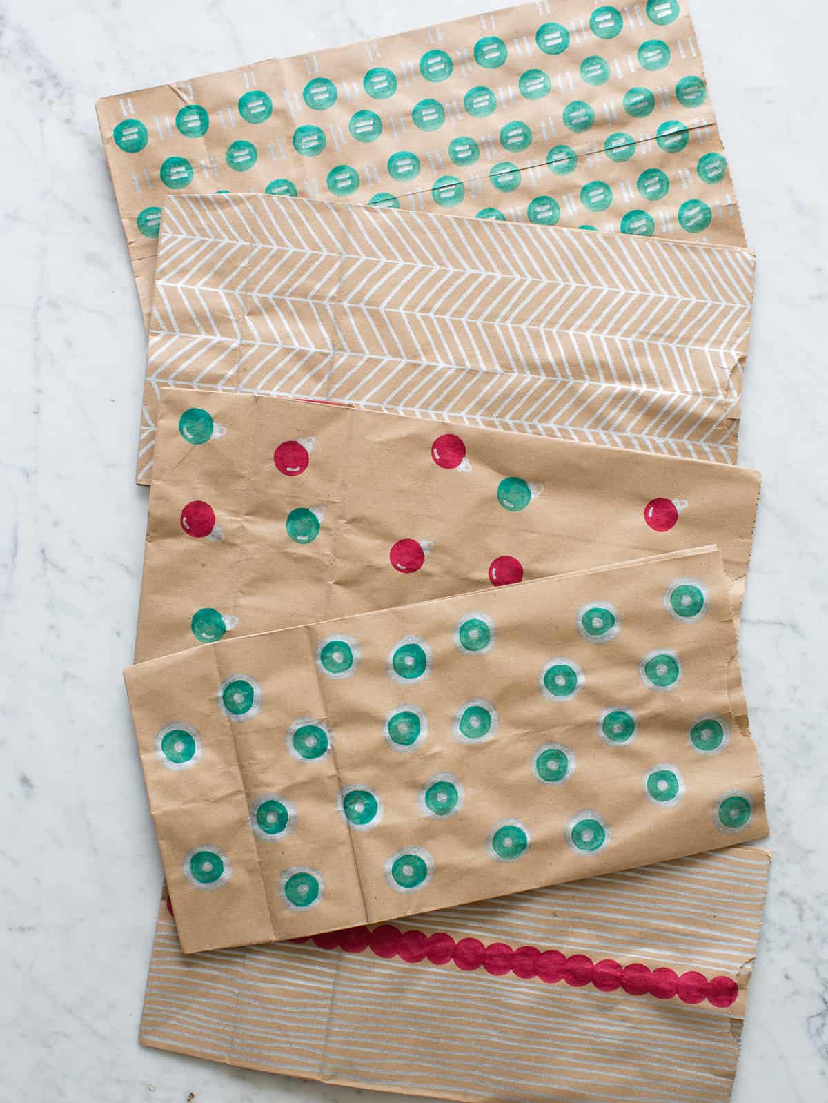 DIY Wine Wrapping Paper Spoon Fork Bacon