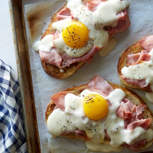 Croque Madame Toast Spoon Fork Bacon