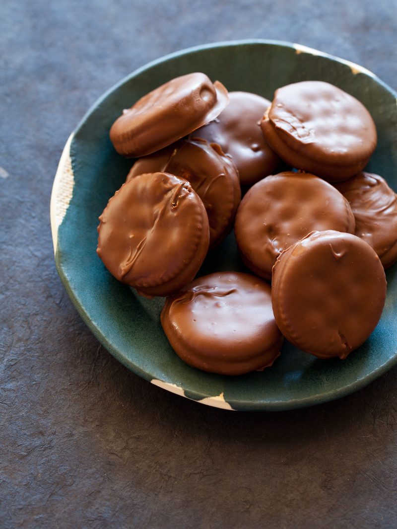 A recipe for Chocolate Covered Peanut Butter Ritz Sandwiches. 