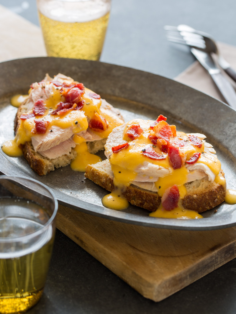 A recipe for Hot Brown, a dish from Kentucky.