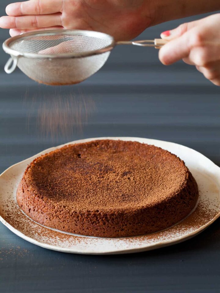 A recipe for a Flourless Chocolate Amaretti Cake