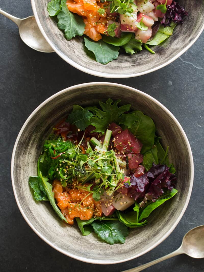 Spicy sashimi salad in a bowl.