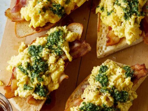 Pesto Topped Soft Scrambled Eggs With Bacon