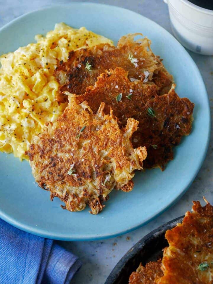 A plate of crispy cheese hash browns.