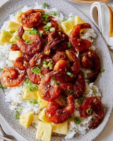 Hawaiian style crispy garlic butter shrimp over white rice.