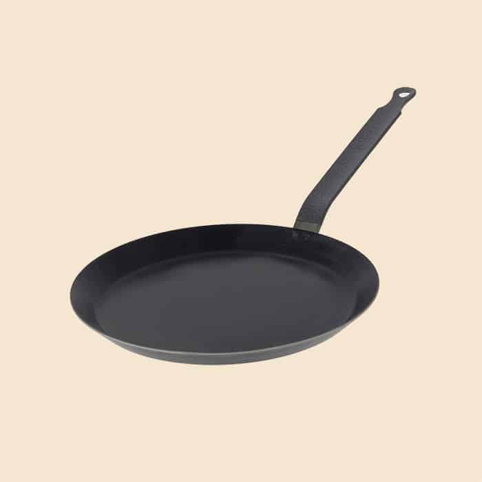 A black crepe pan.