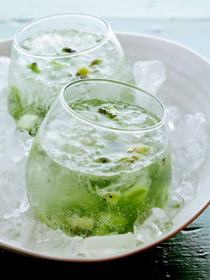 Kiwi Caipiroska - what to do with kiwi