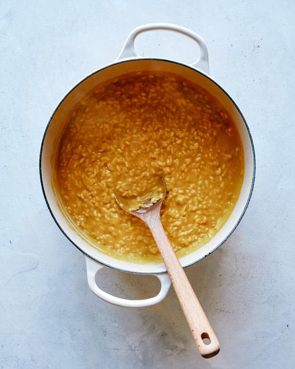 Pumpkin risotto in a pot.