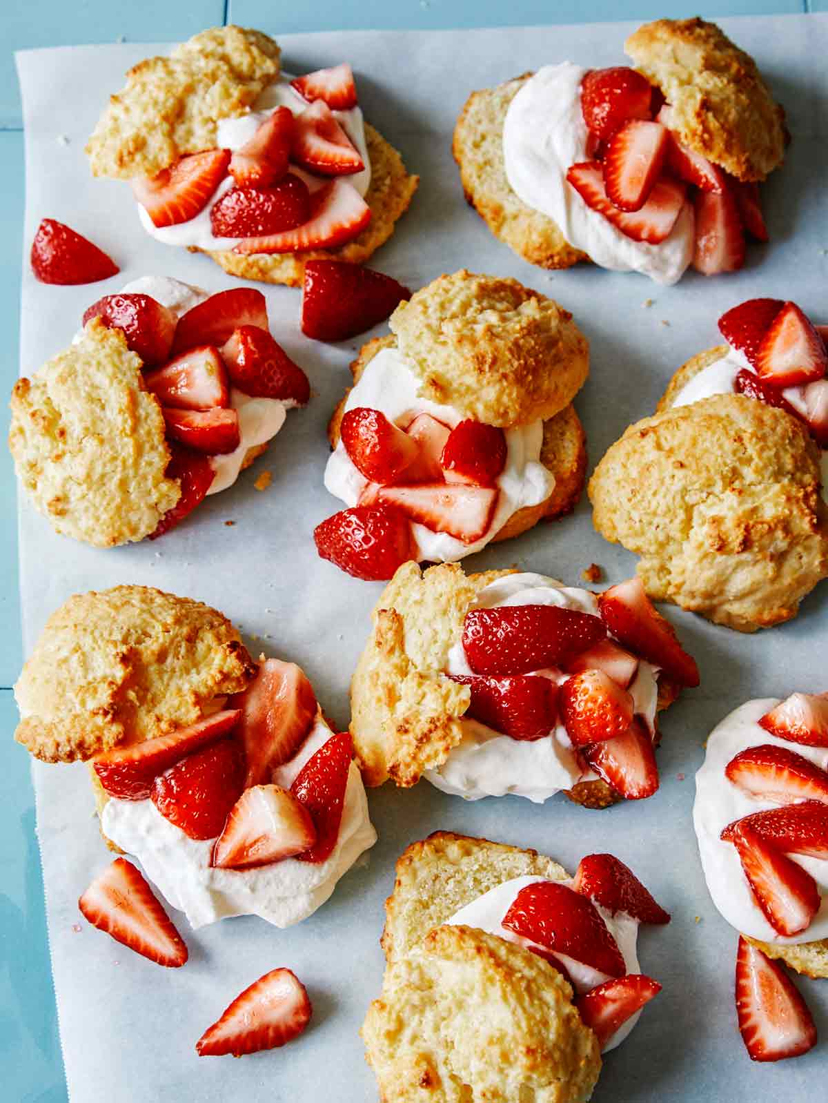 Strawberry shortcakes laid out to be served.
