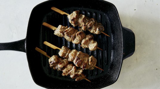 Grilling lamb kabob recipe using a grill pan.