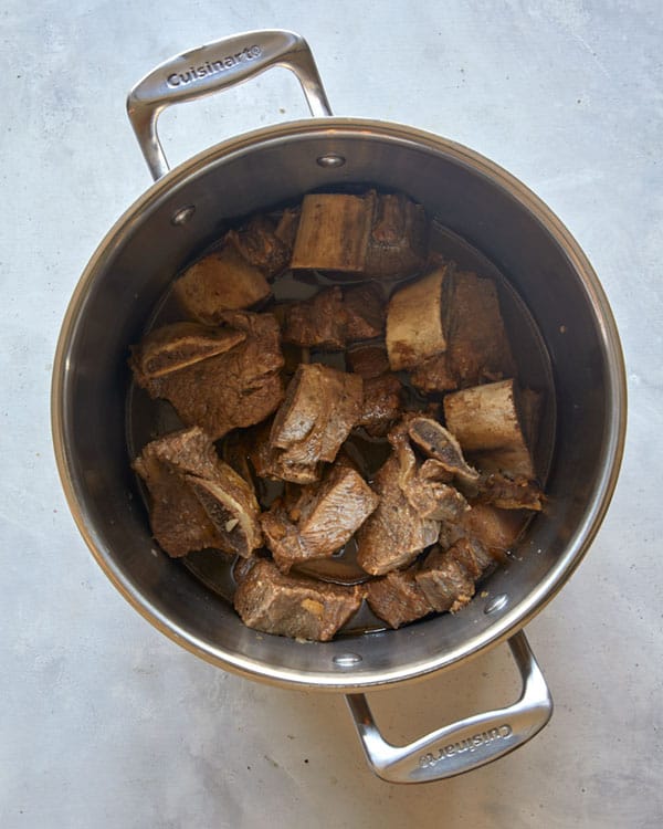 Short ribs in a pot braised. 