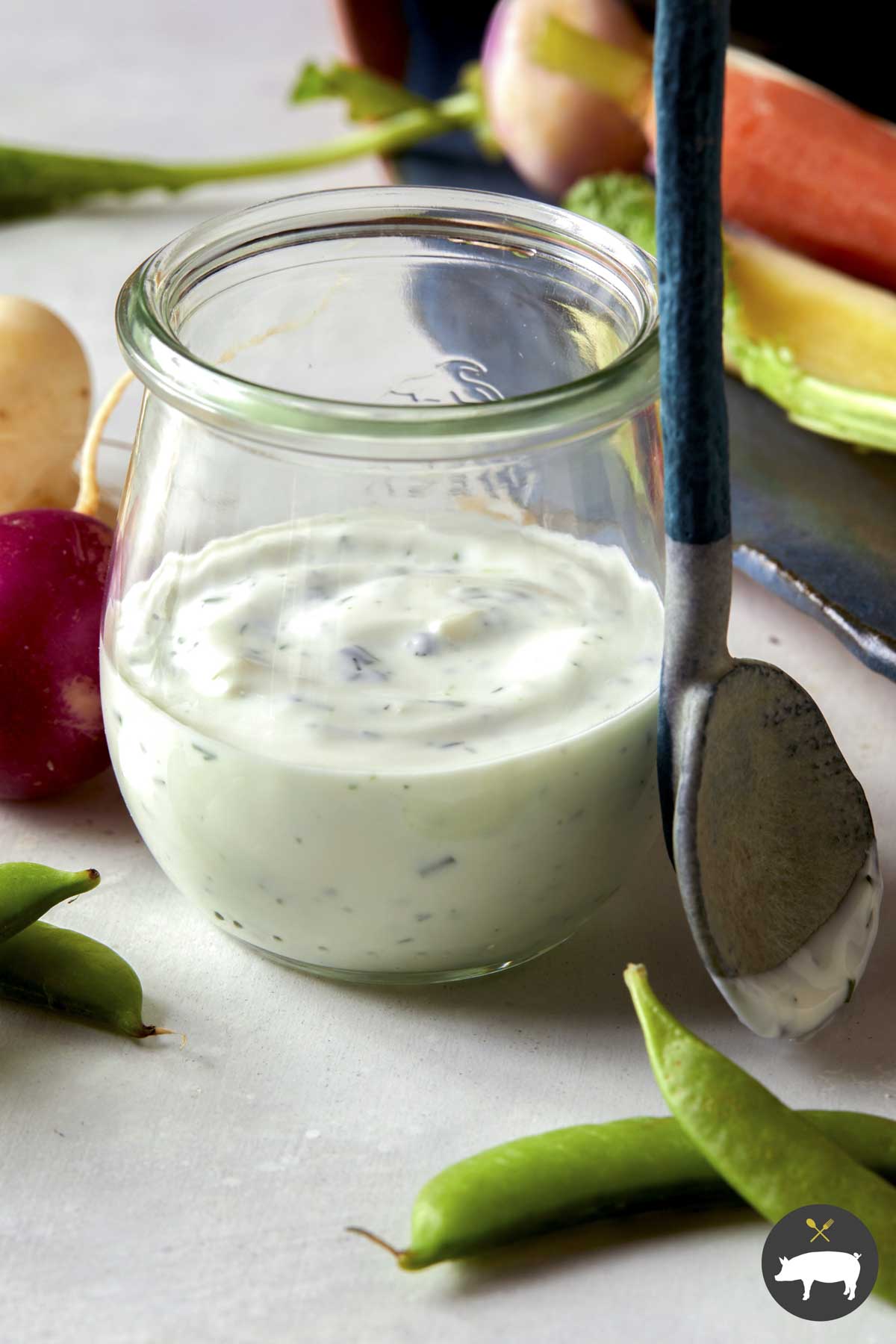 Buttermilk ranch dressing a jar.