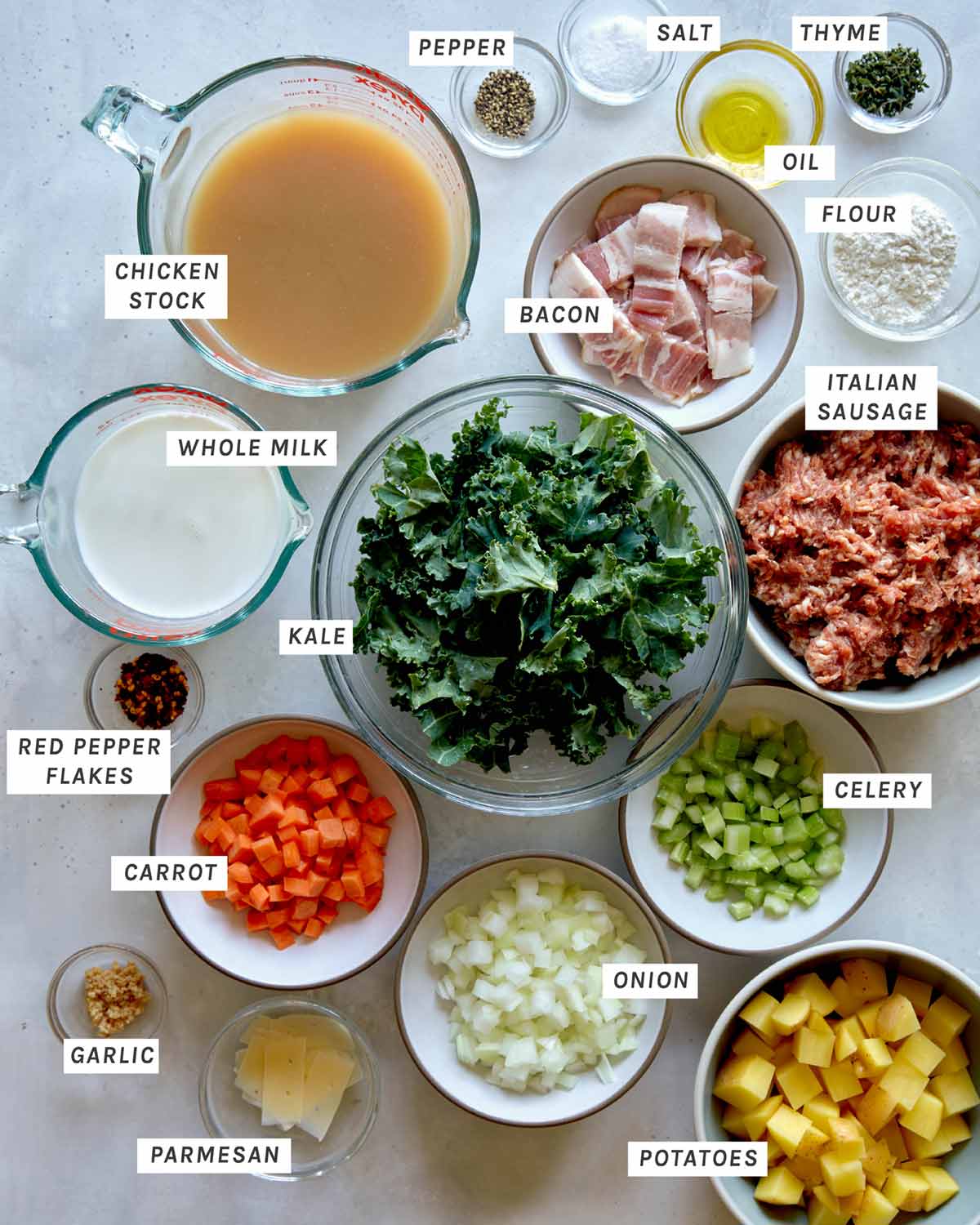 Ingredients to make the soup Zuppa Toscana. 