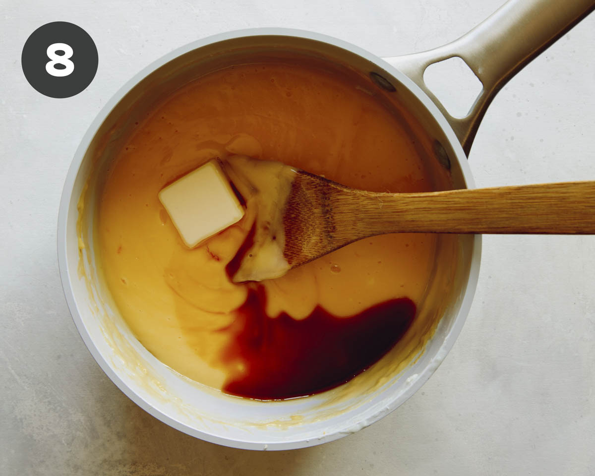 Pudding with vanilla and butter in it.