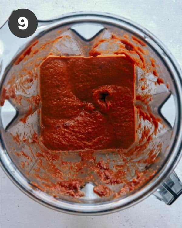 Blended butter chicken sauce in a blender.
