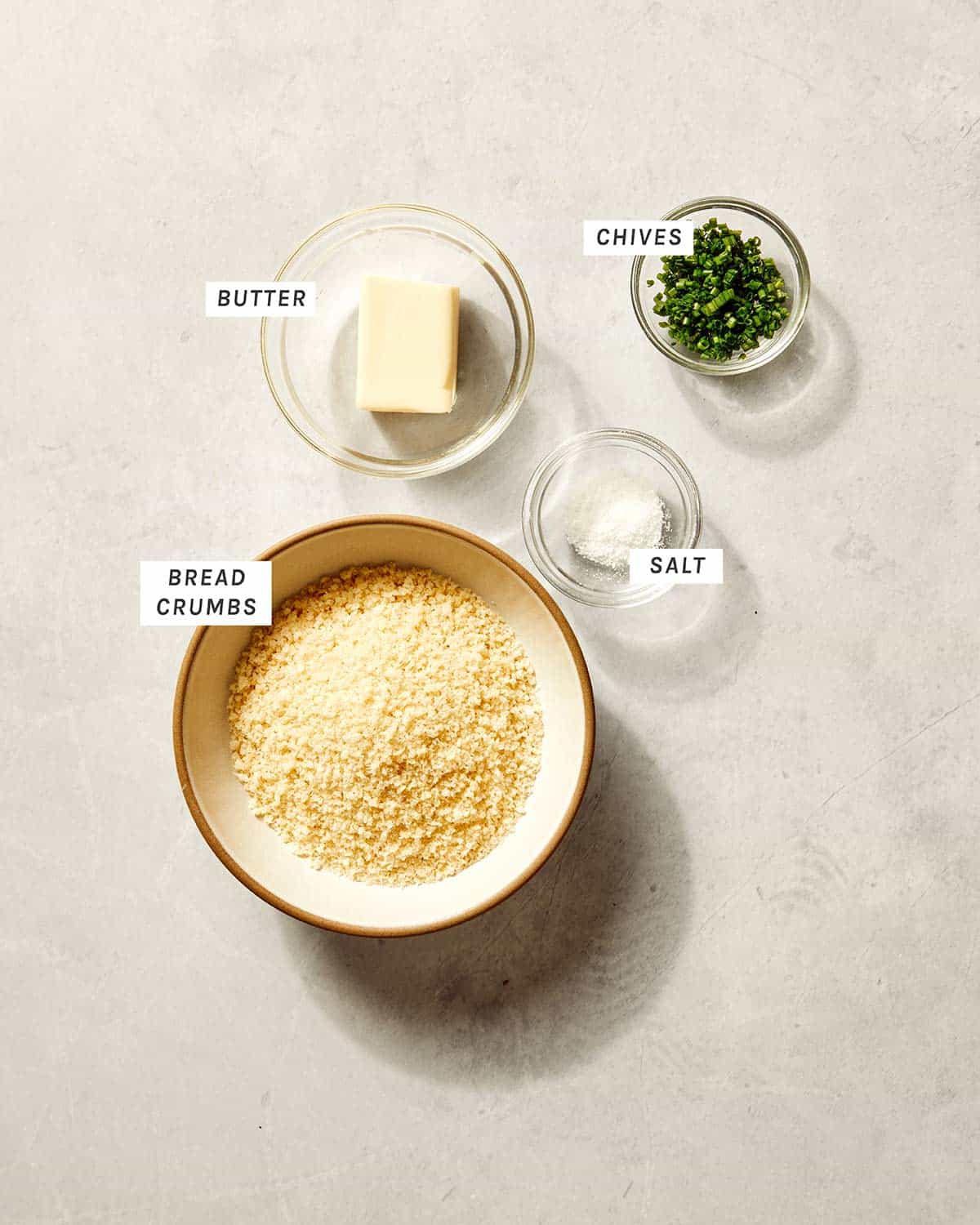 Lemon pasta topping ingredients.