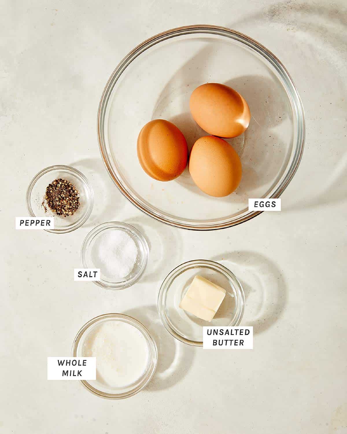 Ingredients to make scrambled eggs. 