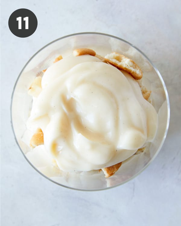 Banana pudding and nilla wafers in a cup.