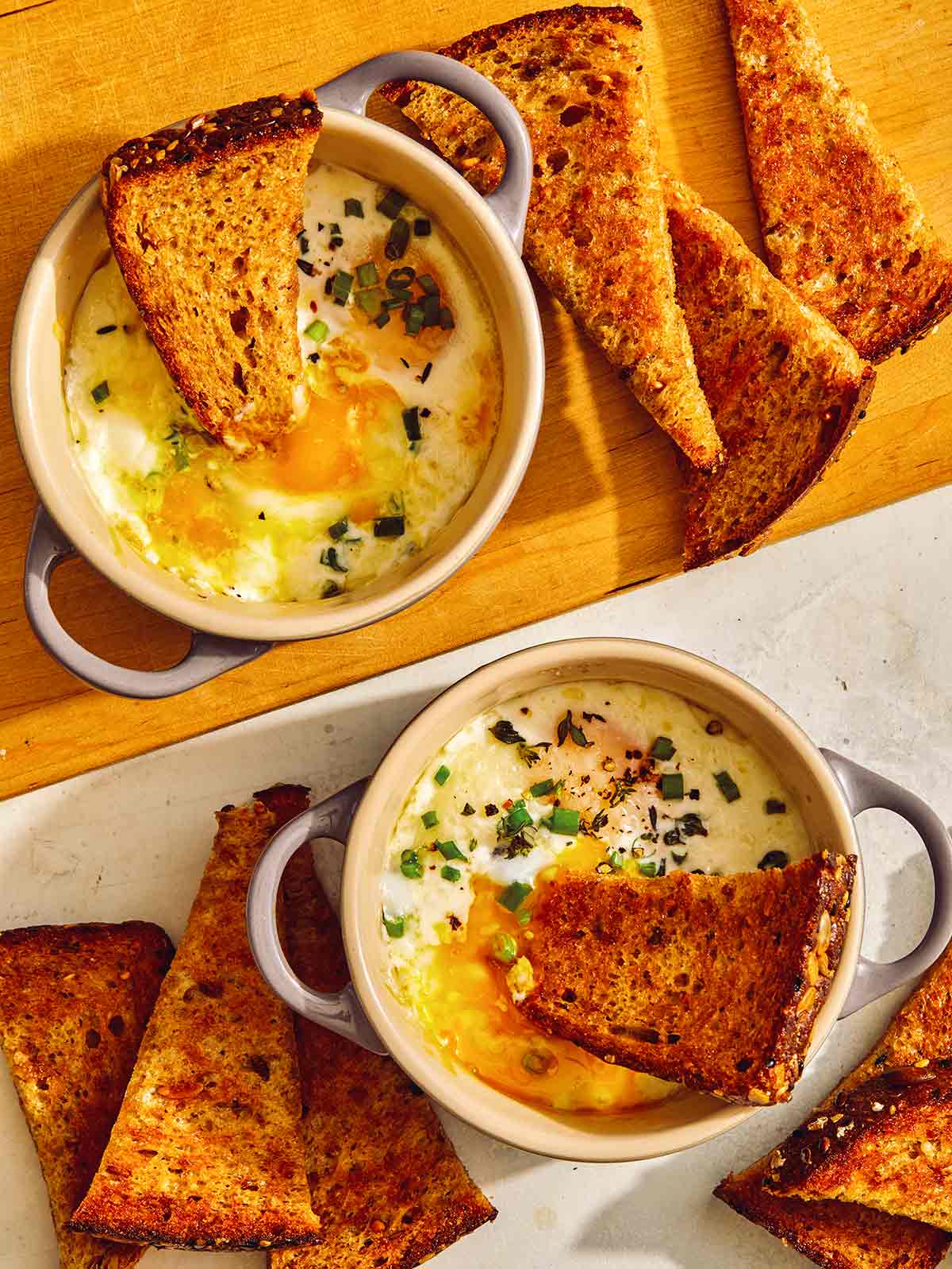 Baked eggs with toast. 